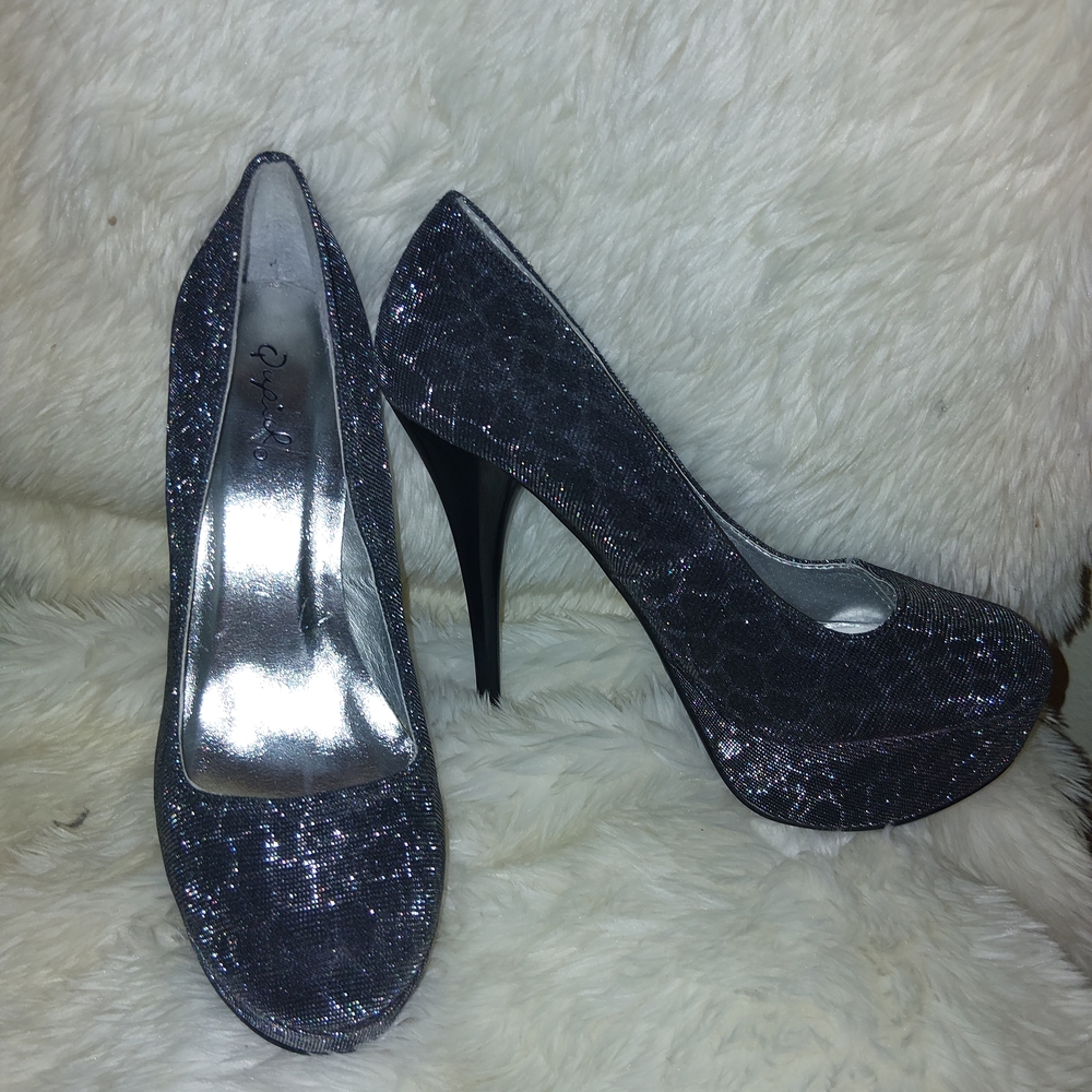 Qupid Shimmering Black Heels